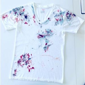 Painters, T 100% cotton white V-neck Painters T men’s size small. Pre-shrunk 1of